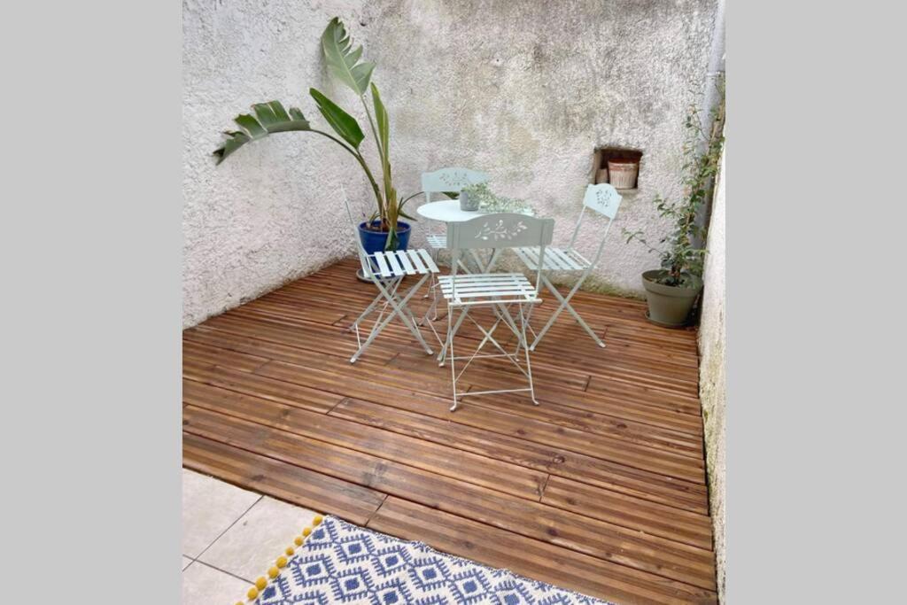 Superbe appartement en pierre fraîchement rénové Bernis Esterno foto